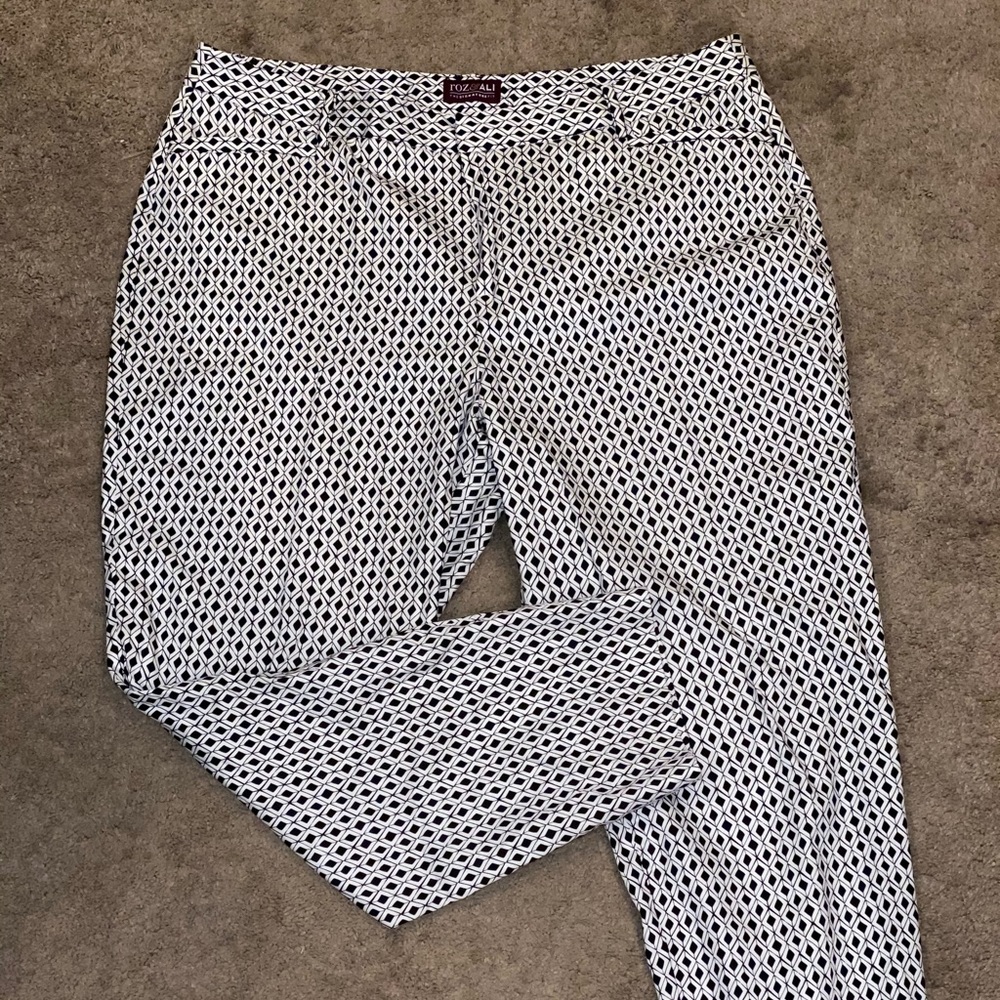 Geometric print Capris